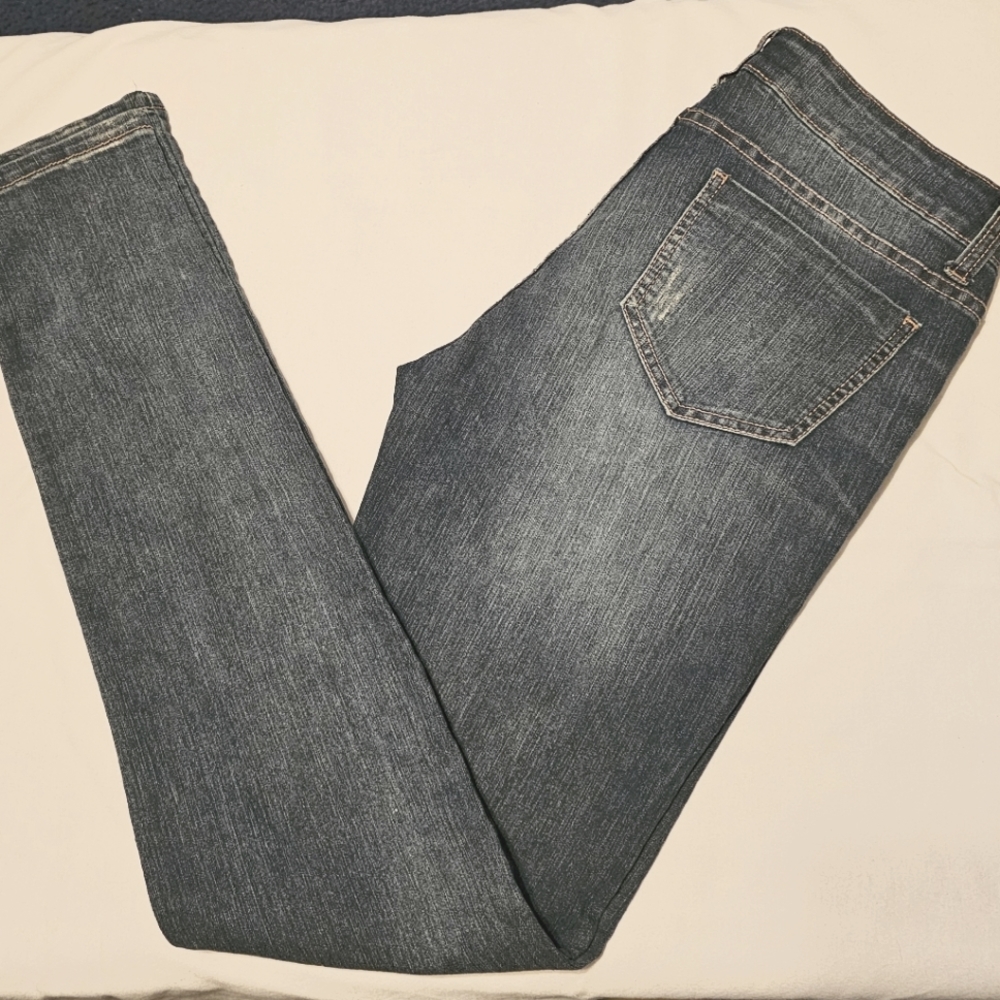 Boys "True Blue" est 1984 Jr Sz 13 jeans, pre-owned. Great condition.